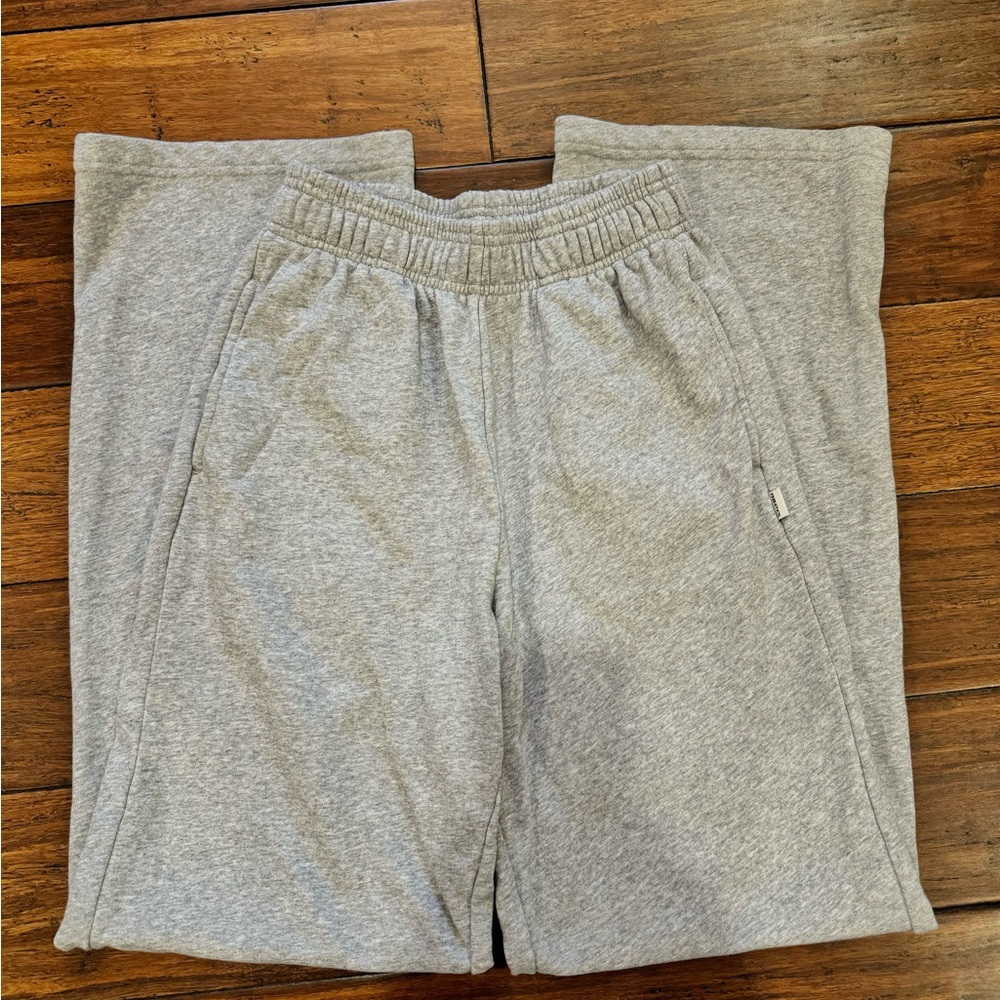 Gray wide leg sweatpants #sweatpants